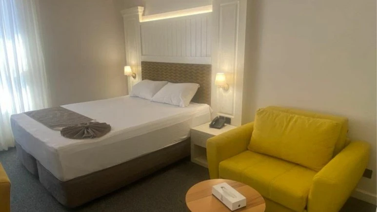 Javar al molk Hotel