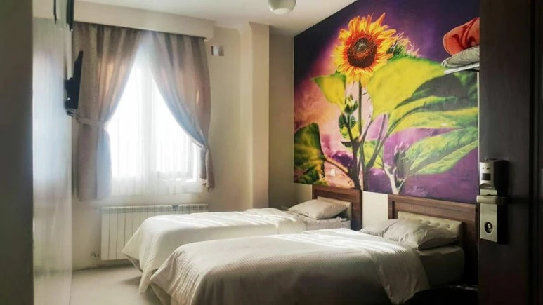 Marefat Hotel