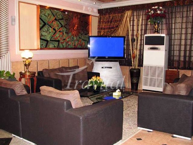 Ayan Hotel