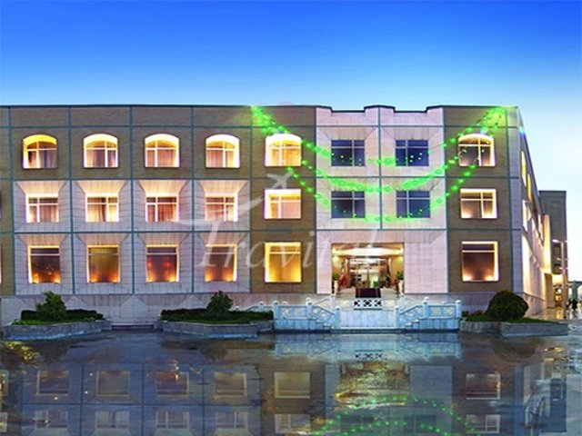 Ghasr al-Ziyafe Hotel