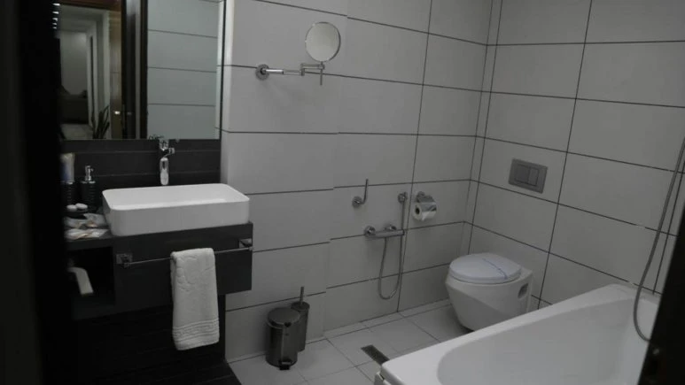 Novin Plus Hotel