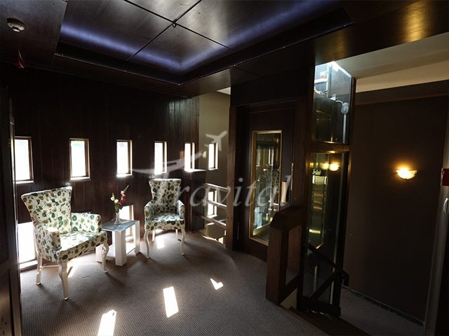 Baloot (Balut) Hotel