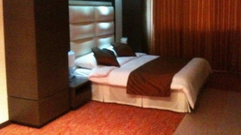 Ferdowsi Hotel