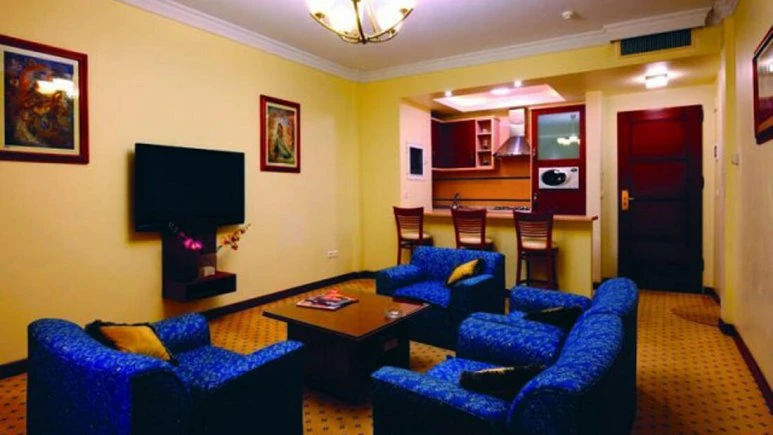 Ramtin Hotel