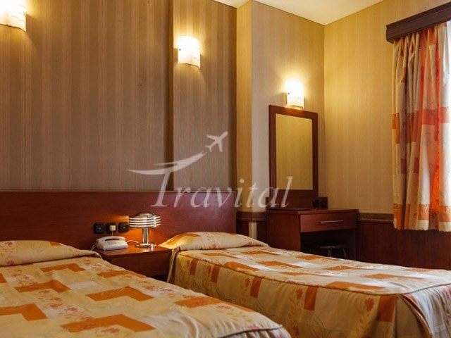 Shiraz Hotel