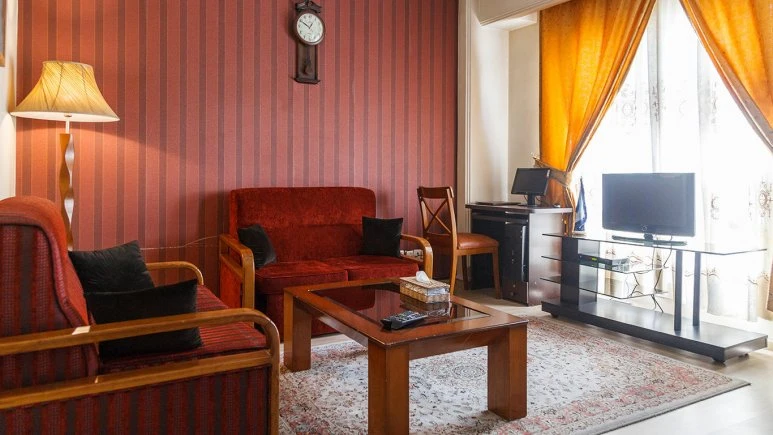 Tavrij Apartment Hotel